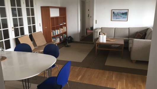 Værelse 1 room available in large shared 4-bedroom apartment for international students/professionals - Vedbæk Stationsvej, 2950 Vedbæk