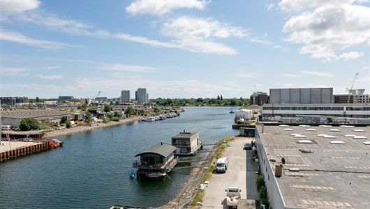 Lejlighed Lejerabat det første år - 2 værelses lejlighed med solrig tagterrasse og altan